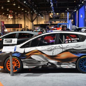 12-ford-fiesta-st-sema-2013-1.jpg