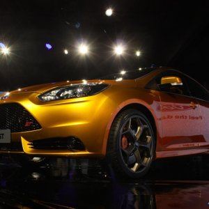 020-2012-ford-focus-st-debut.jpg