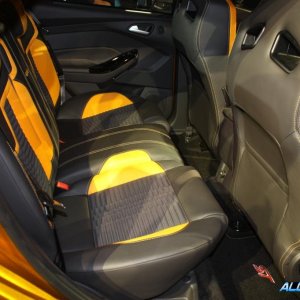 053-2012-ford-focus-st-debut.jpg