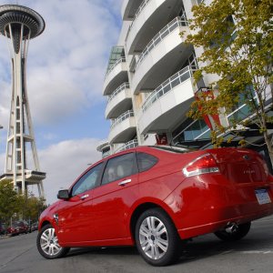 Ford-Focus-Sedan-USA-2008-Photo-11.jpg