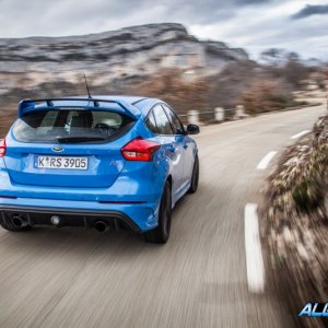 2016-Ford-Focus-RS-203-876x535.jpg