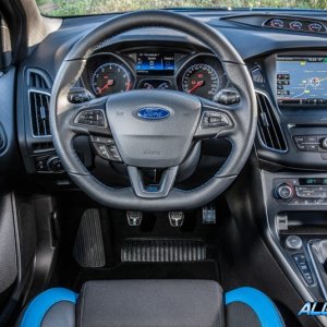 2016-Ford-Focus-RS-210-876x535.jpg