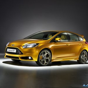 newfordfocus-st-15.jpg