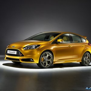 newfordfocus-st-19.jpg